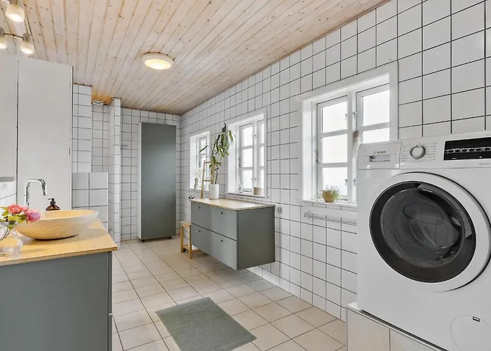 2 Bedroom Awesome In * Otterup